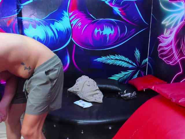 Daring-Latinavip webcam