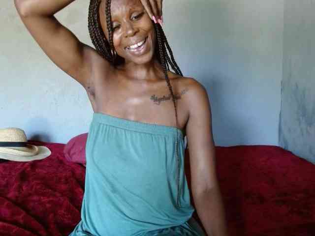SuUGABABE webcam