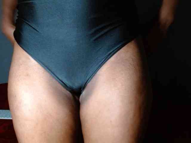 SuUGABABE webcam