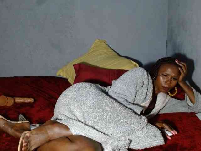 SuUGABABE webcam