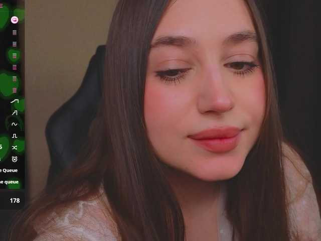 AliceMur's BongaCams show and profile