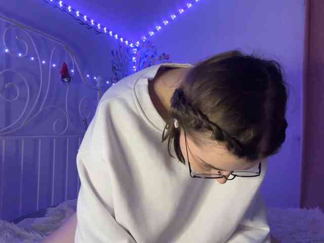 MoiraSesay webcam