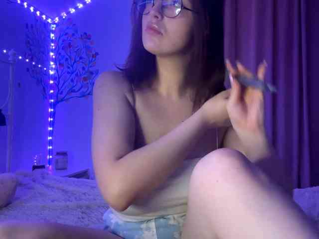 MoiraSesay webcam