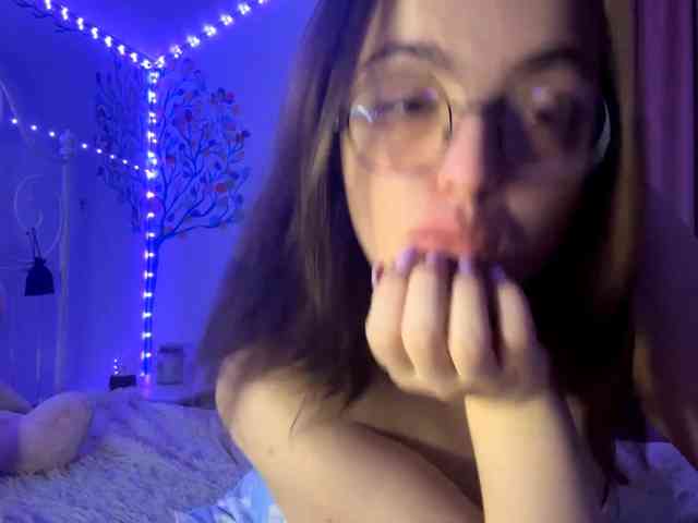 MoiraSesay webcam