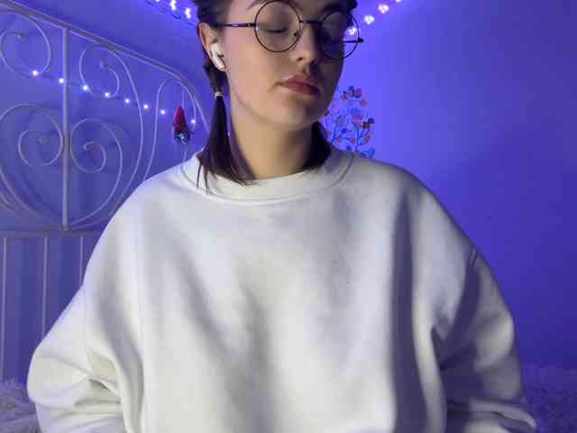 MoiraSesay webcam
