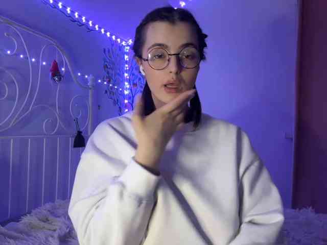 MoiraSesay webcam