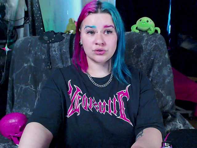 NeonNectar's BongaCams show and profile