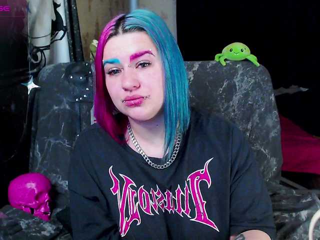 NeonNectar's BongaCams show and profile