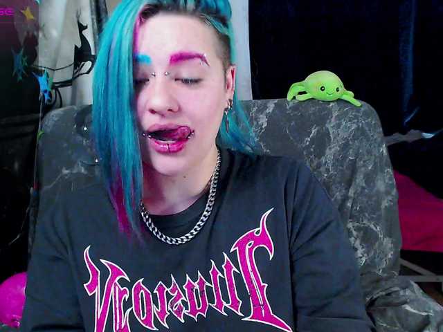 go to chat with NeonNectar