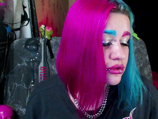 NeonNectar's BongaCams show and profile