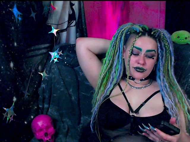 NeonNectar's BongaCams show and profile