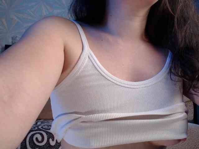 MaryLu23 webcam