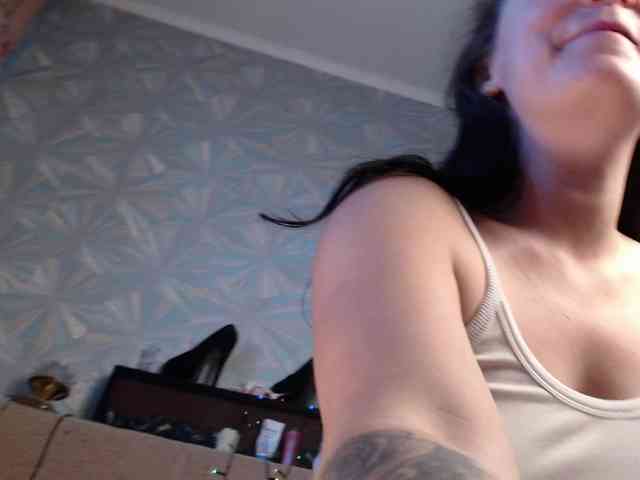 MaryLu23 webcam