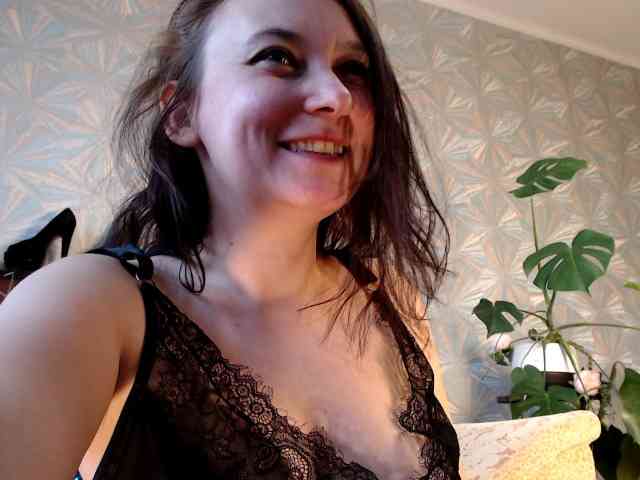MaryLu23 webcam