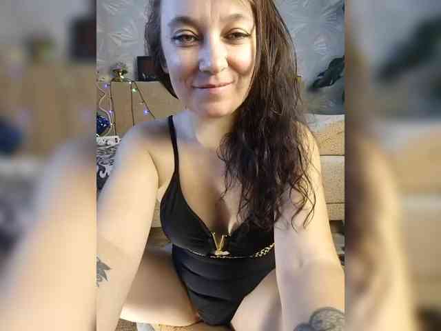 MaryLu23 webcam