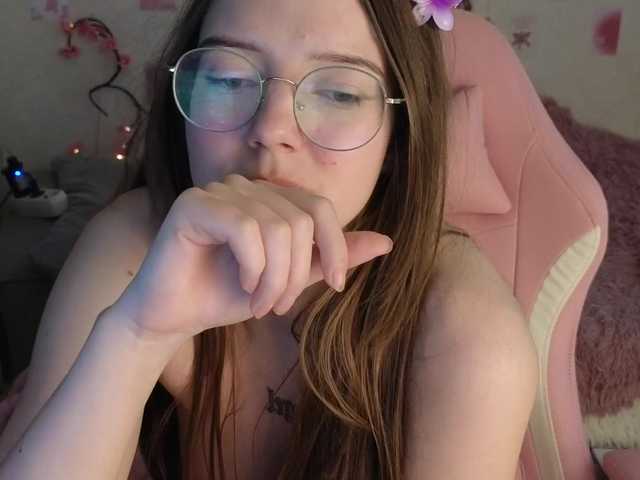 Tofumuch's BongaCams show and profile