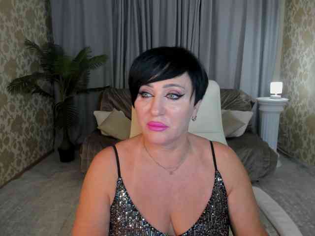 KiraTempt Live Webcam on BongaCams
