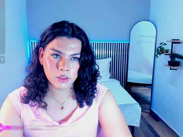 Little-Alii Live Webcam on BongaCams