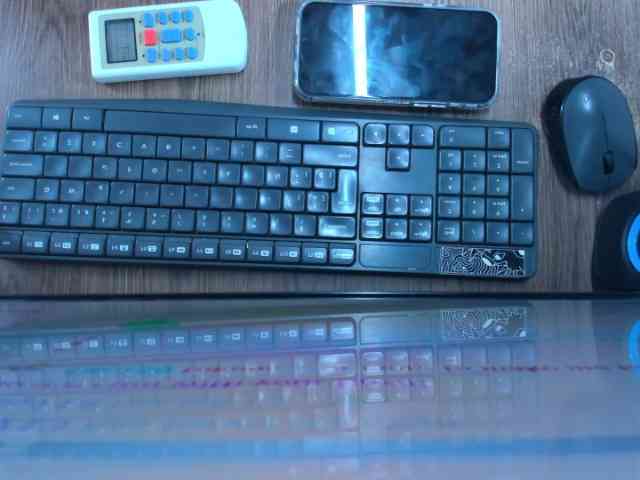 Little-Alii Live Webcam on BongaCams