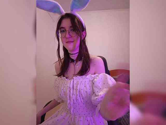 Sweet-Astarte webcam