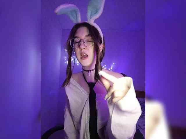 Sweet-Astarte webcam