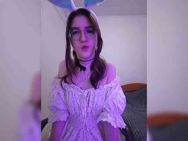 Sweet-Astarte webcam