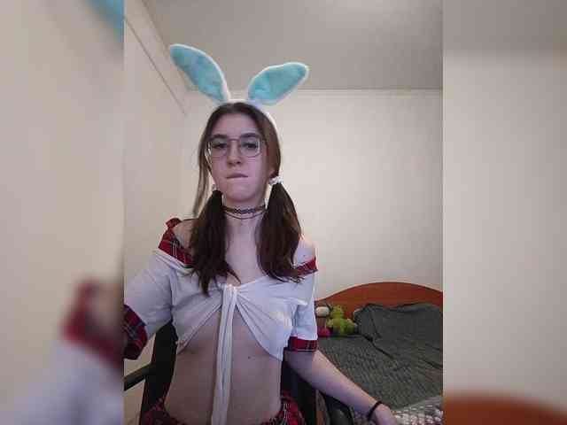 Sweet-Astarte webcam