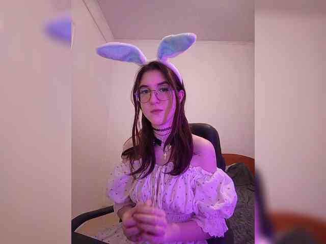 Sweet-Astarte webcam