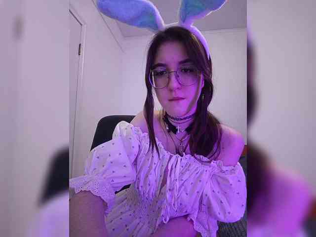 Sweet-Astarte webcam