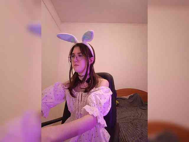 Sweet-Astarte webcam