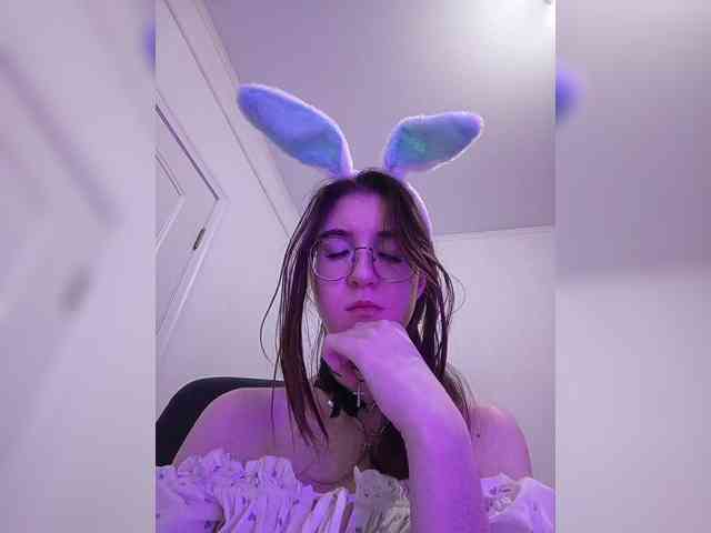 Sweet-Astarte webcam