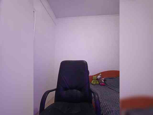 Sweet-Astarte webcam