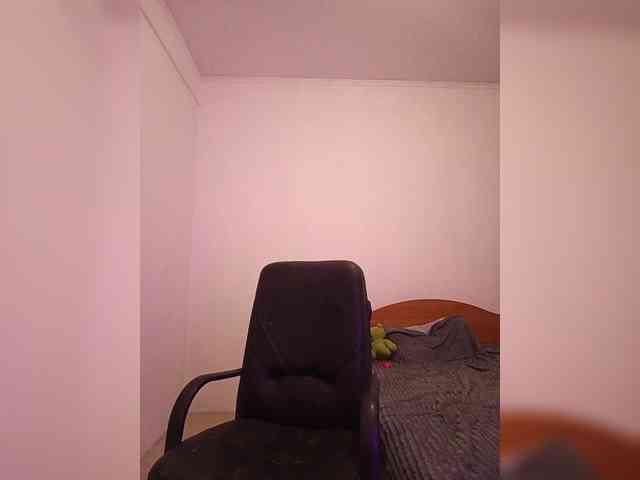 Sweet-Astarte webcam