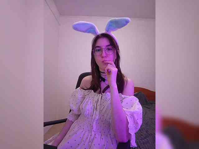 Sweet-Astarte webcam