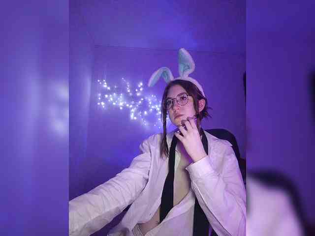 Sweet-Astarte webcam