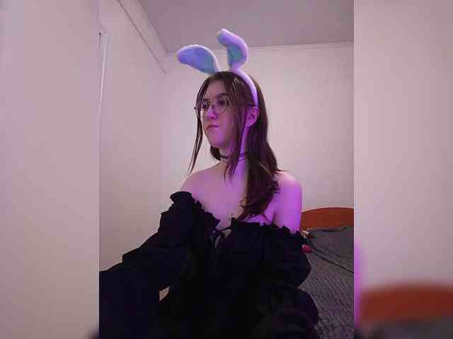 Sweet-Astarte webcam