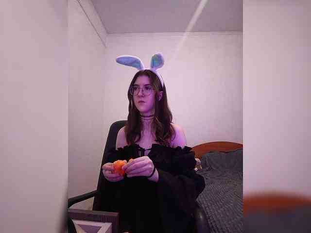 Sweet-Astarte webcam