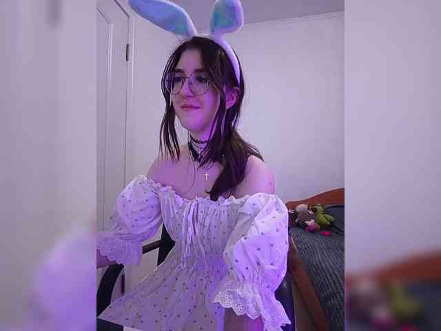 Sweet-Astarte webcam