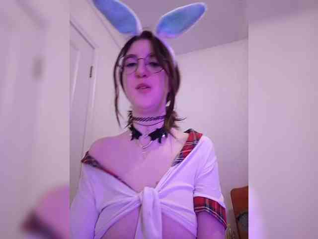 Sweet-Astarte webcam