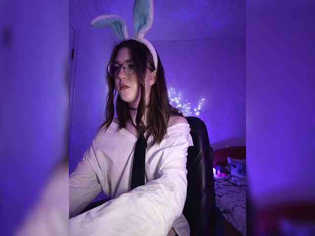 Sweet-Astarte webcam