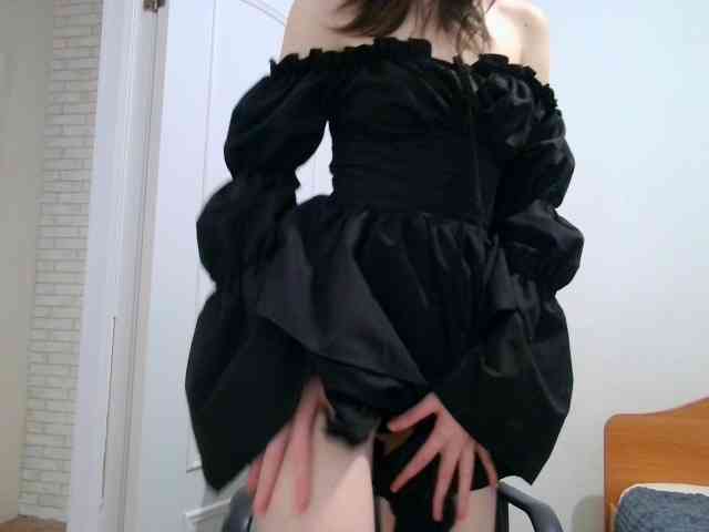 Sweet-Astarte webcam