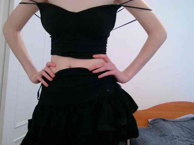 Sweet-Astarte webcam