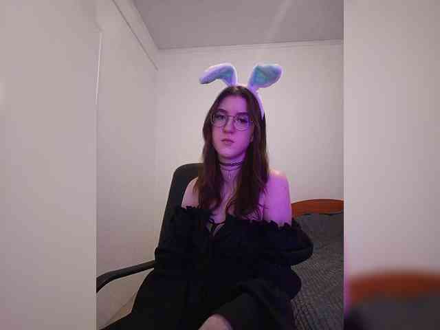 Sweet-Astarte webcam