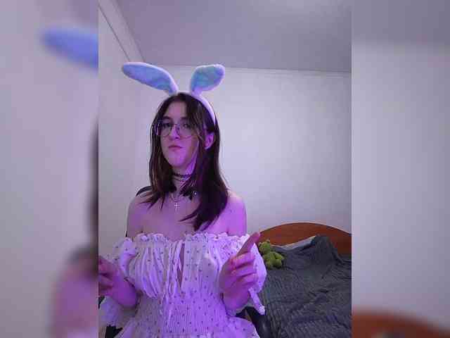 Sweet-Astarte webcam