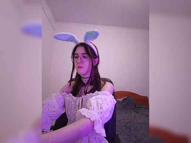 Sweet-Astarte webcam