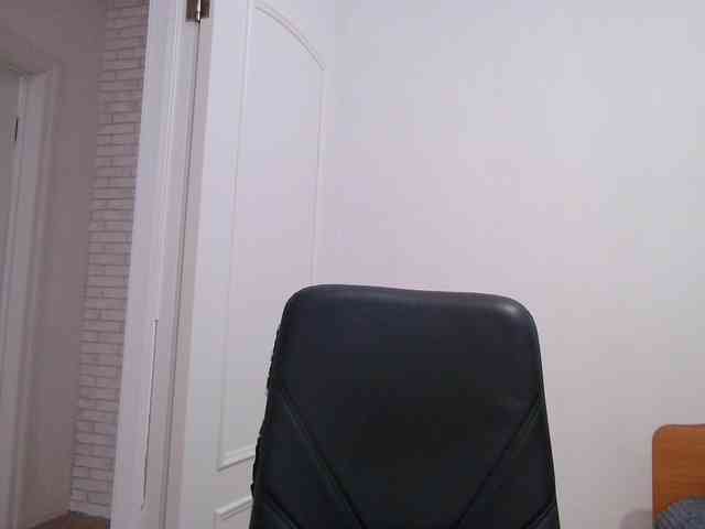 Sweet-Astarte webcam