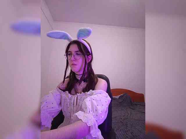 Sweet-Astarte webcam