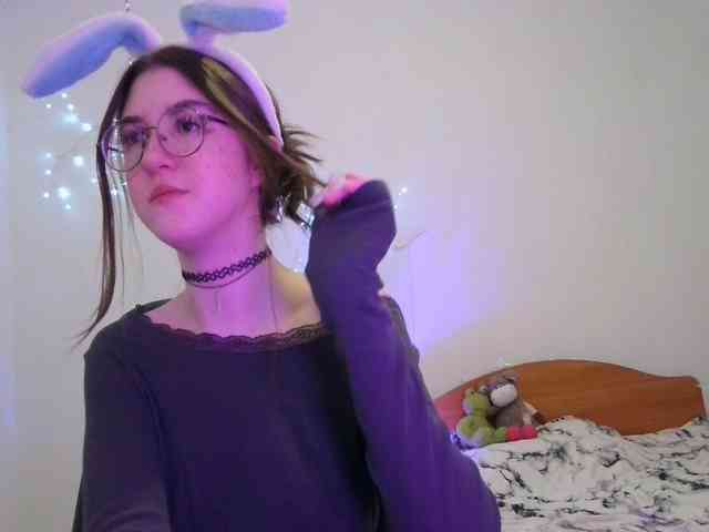 Sweet-Astarte webcam