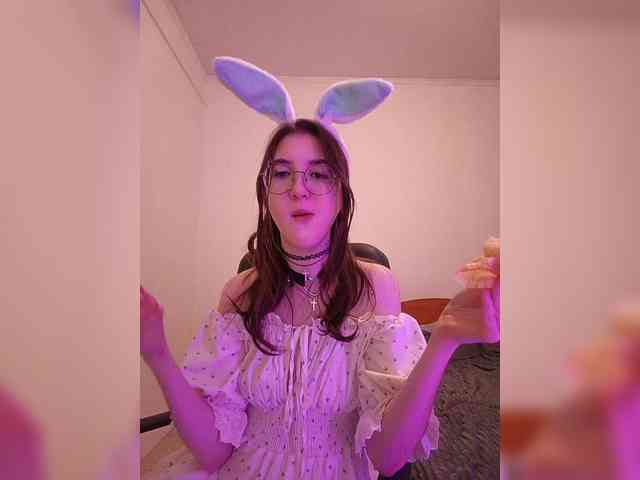 Sweet-Astarte webcam