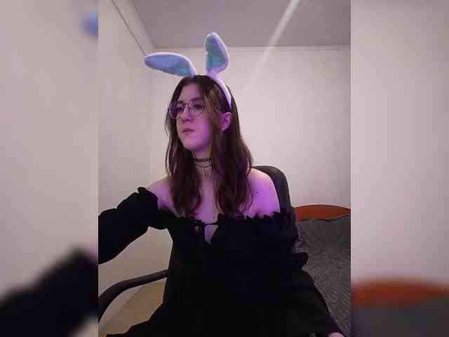 Sweet-Astarte webcam